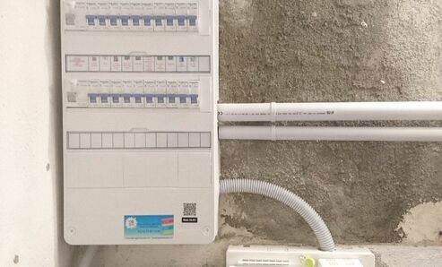 Pose et installation d'un nouveau tableau électrique par Bregeon Maudet, électricien aux Herbiers